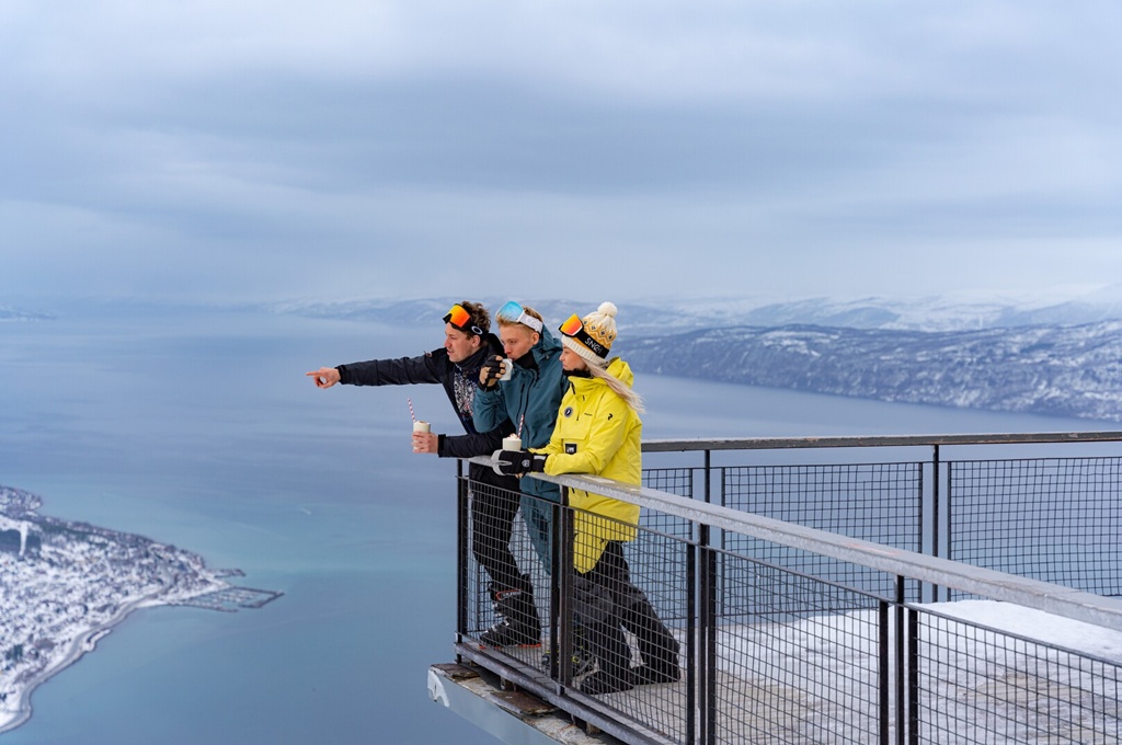 Reinhardtsen-Media - Circuit Narvik – In cautarea Aurorelor Boreale